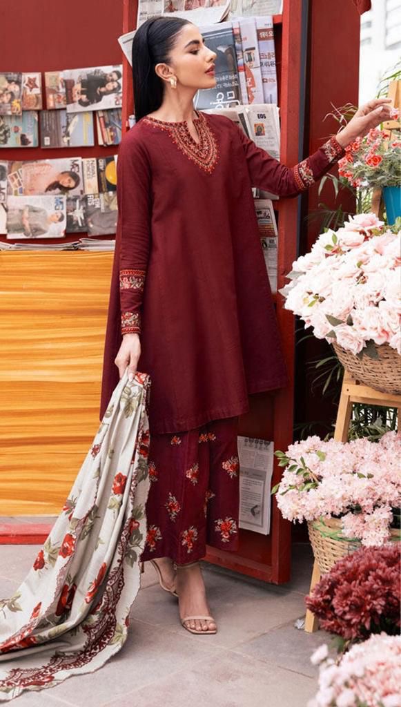 3PC EMBROIDERY LAWN DRESS